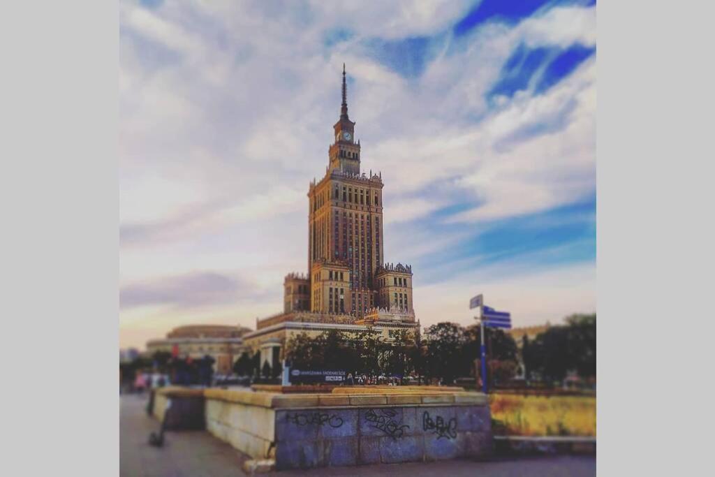 W samym Centrum na Grzybowskiej Warszawa Zewnętrze zdjęcie