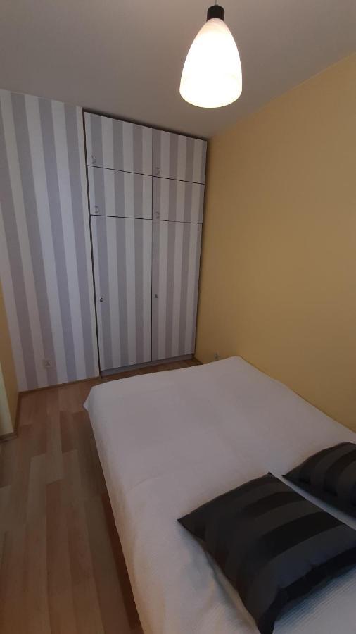 W samym Centrum na Grzybowskiej Warszawa Zewnętrze zdjęcie